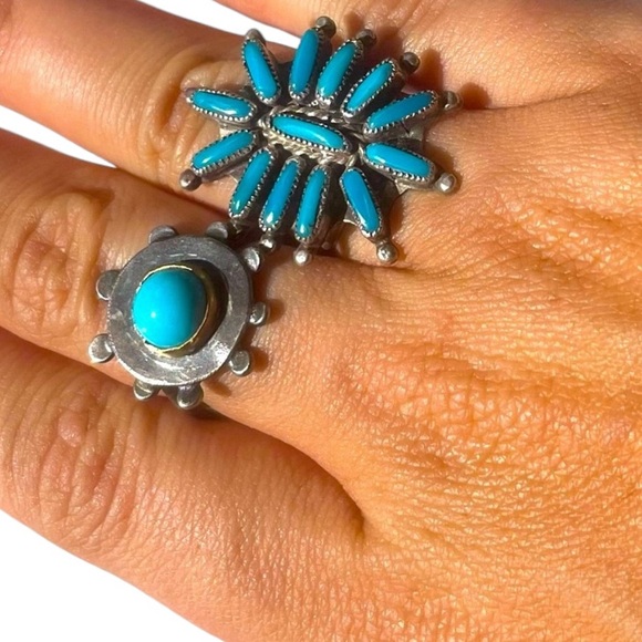 Vintage .925 Needlepoint Style Zuni Navajo Style Turquoise Ring - Picture 7 of 15